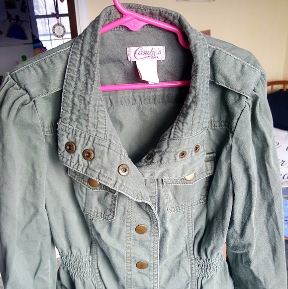 Jacket - Picture 1 of 3